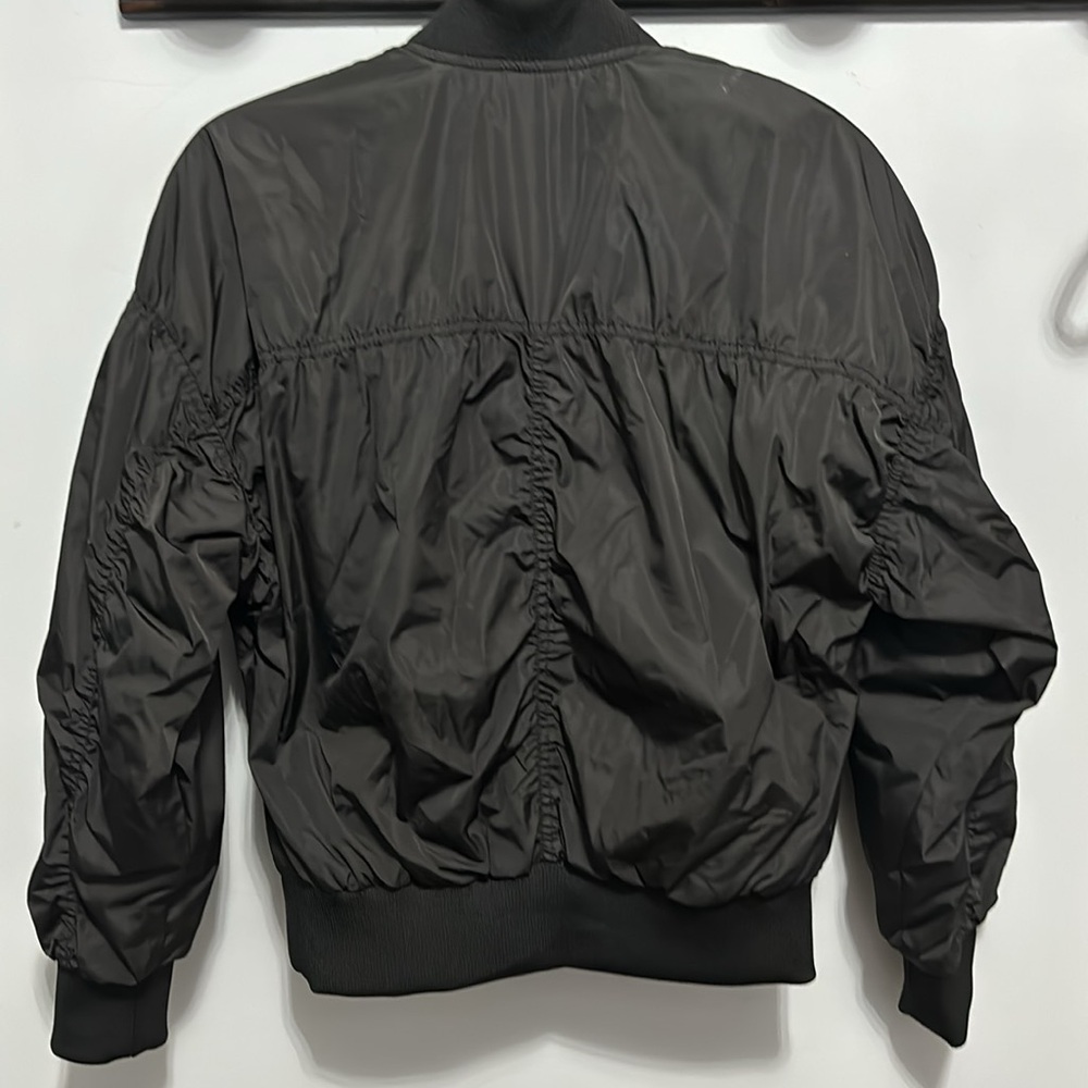 Old Navy size small Go-H20 black bomber style jacket - Picture 6 of 9